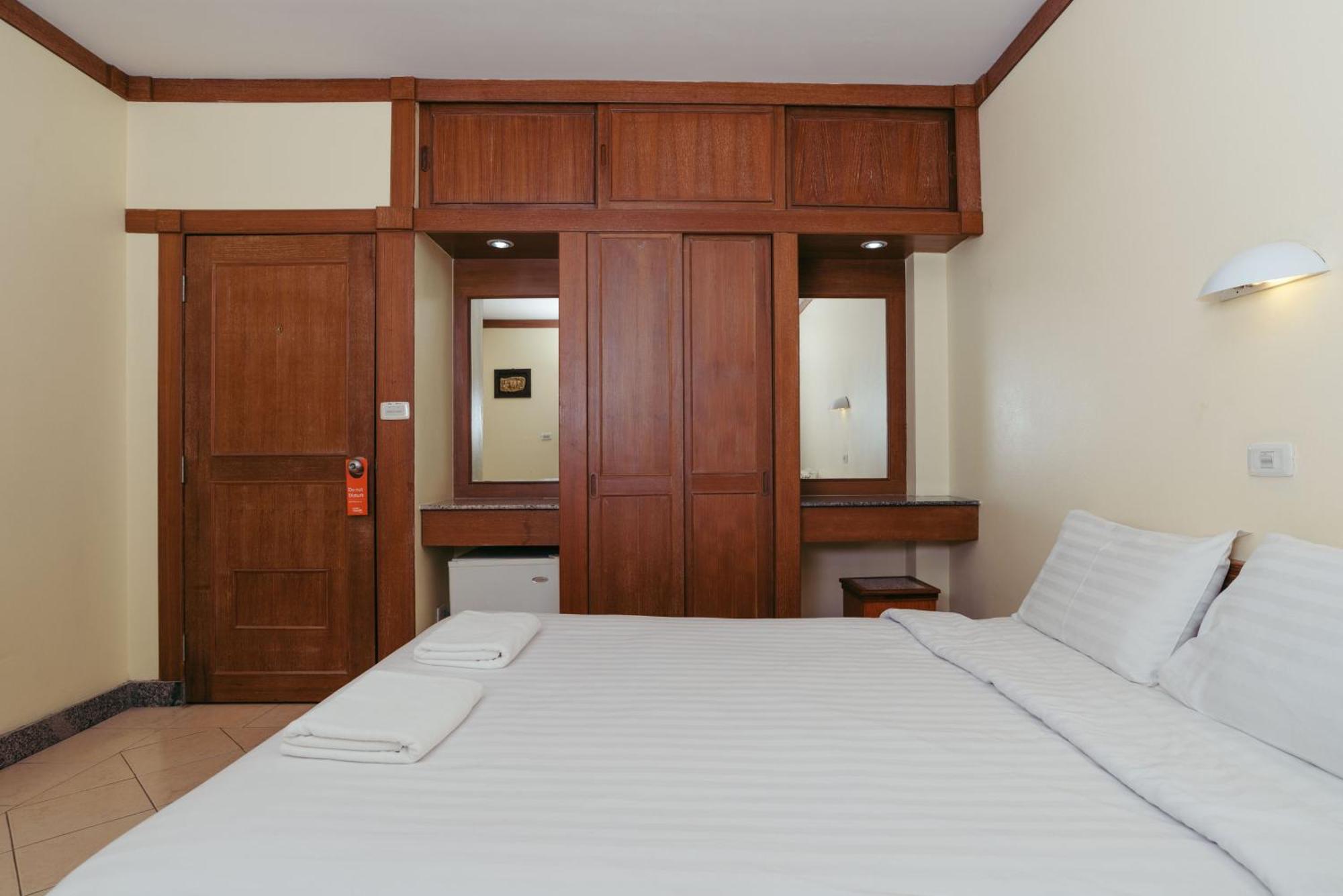 Link Mansion Hotel Chiang Mai Bagian luar foto