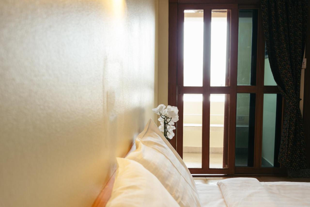 Link Mansion Hotel Chiang Mai Bagian luar foto