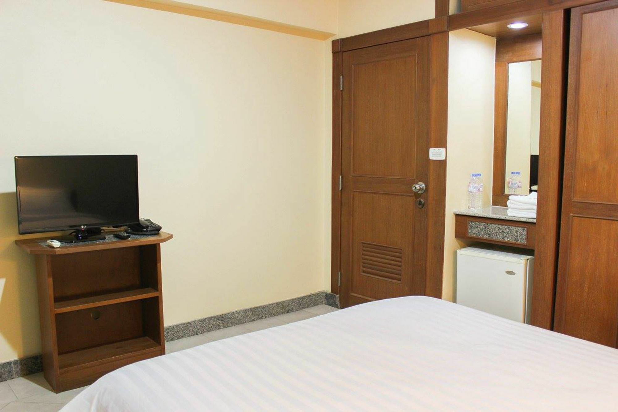 Link Mansion Hotel Chiang Mai Bagian luar foto