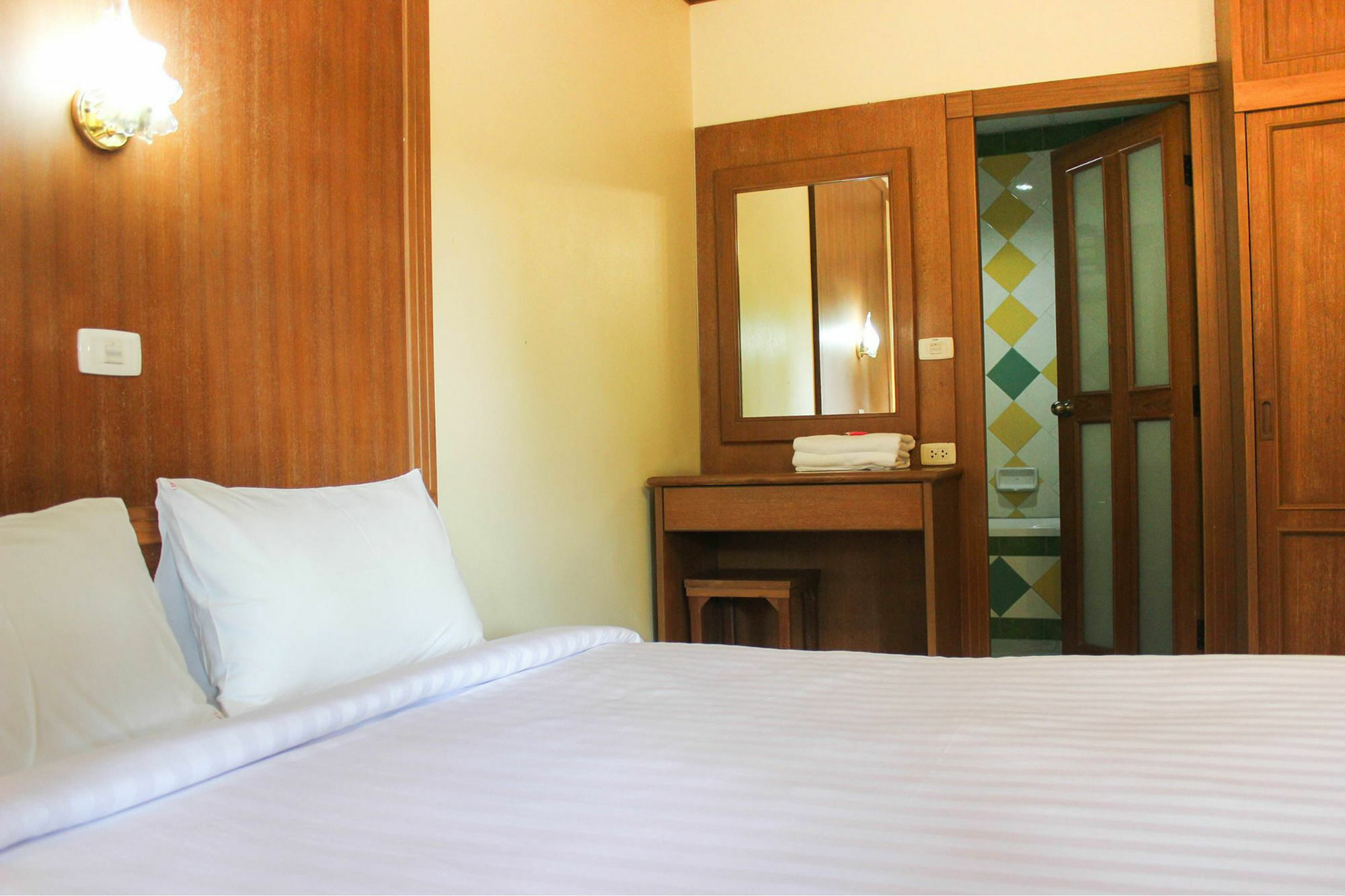 Link Mansion Hotel Chiang Mai Bagian luar foto